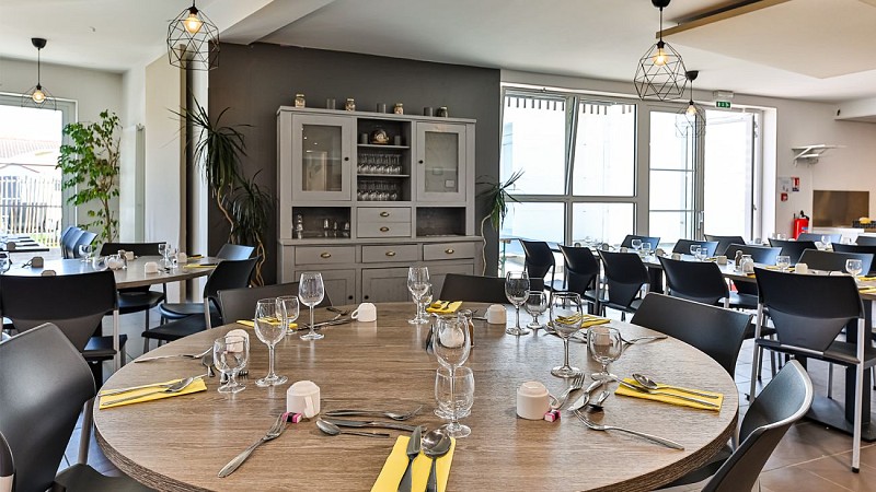 Village Club La Rivière CapFrance