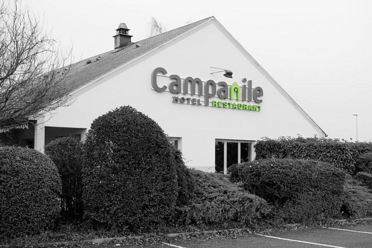 HOTEL CAMPANILE LAVAL OUEST