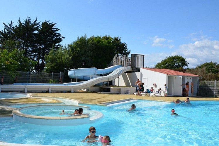 Les Trois Chênes **