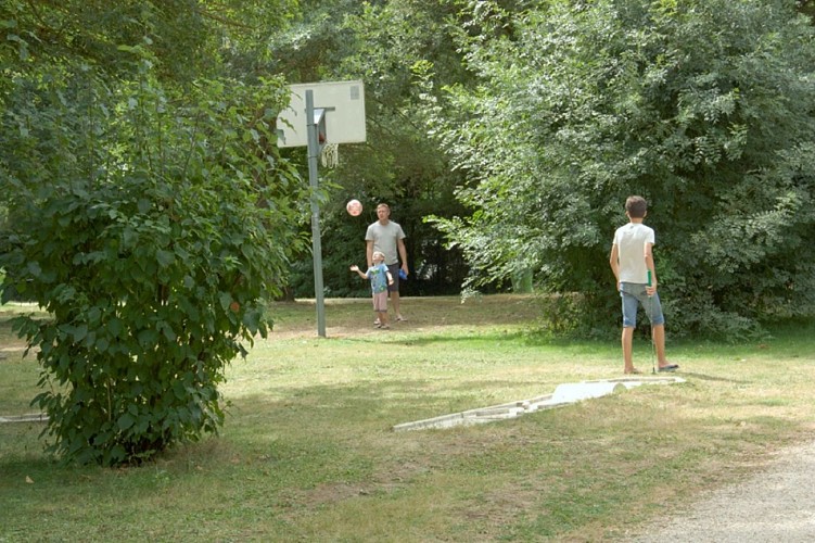 Camping La Vallée des Vignes