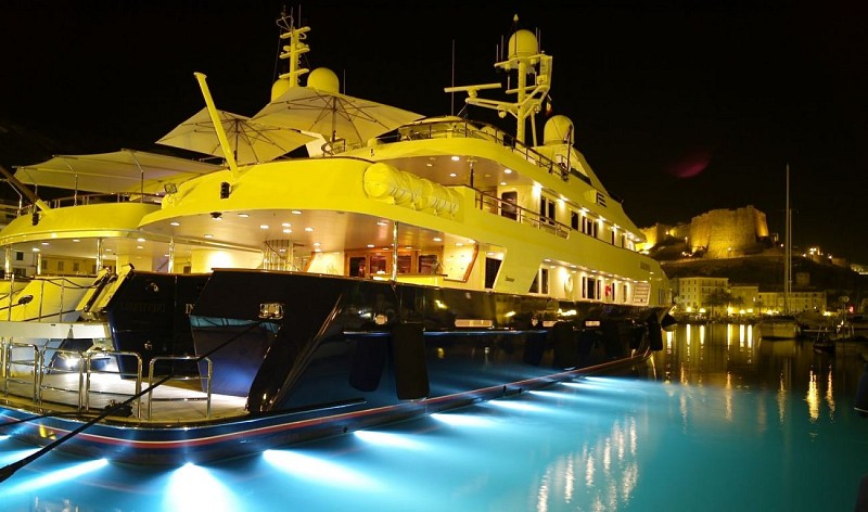 bonifaco_Marina by night