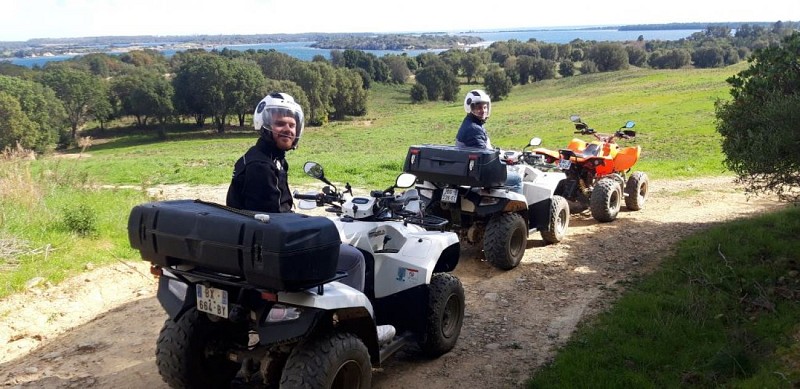 Randonnée quad visite Etang de Diana