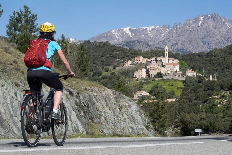 Velo-electrique-ebike-corse-corsica-altipiani-sister-DSCF4885