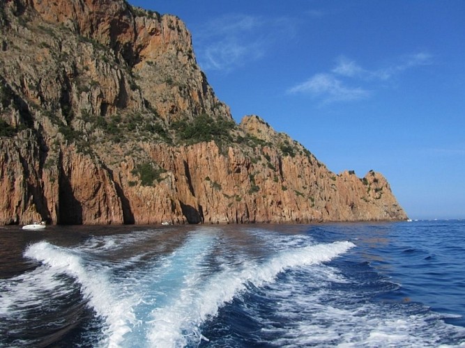 MARINA OUEST LOCATION DE BATEAUX - CALCATOGGIO