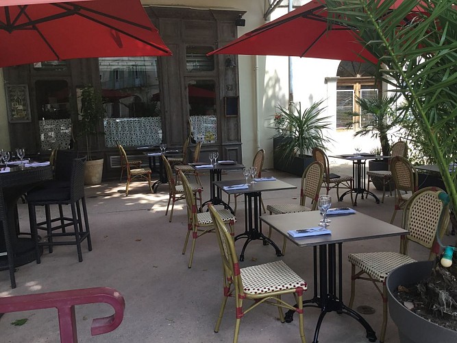 Le Ginger Bar à Cocktails – Le café francais restaurant