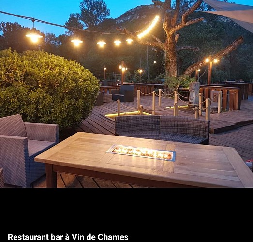 Restaurant, bar à vins, caviste de Châmes