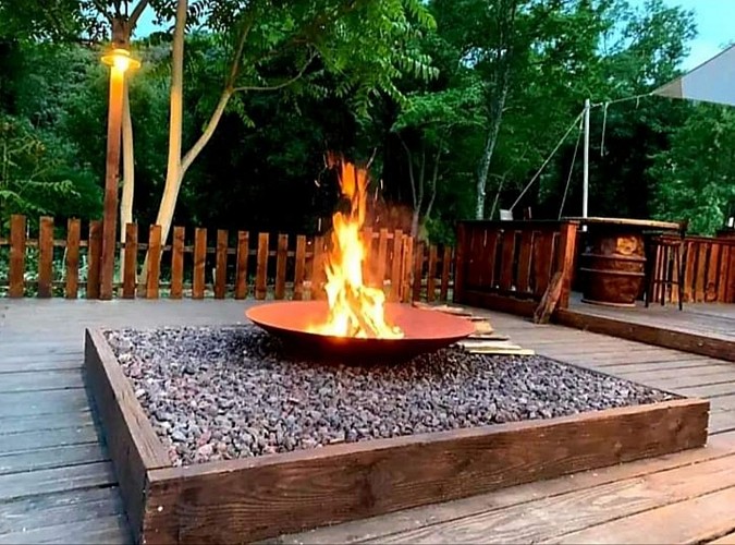 Restaurant, bar à vins, caviste de Châmes