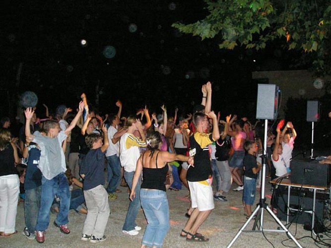 Ardèche Campingplatz - Vallon Pont d'Arc
