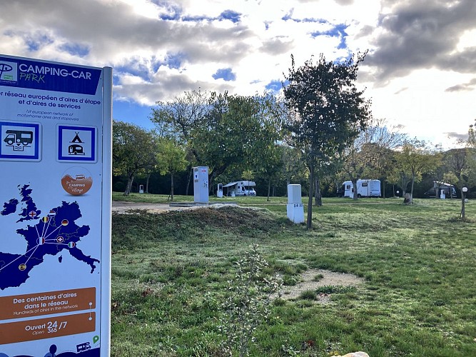 Camping de mon Village - Camping Car Park in Saint-Martin d'Ardèche