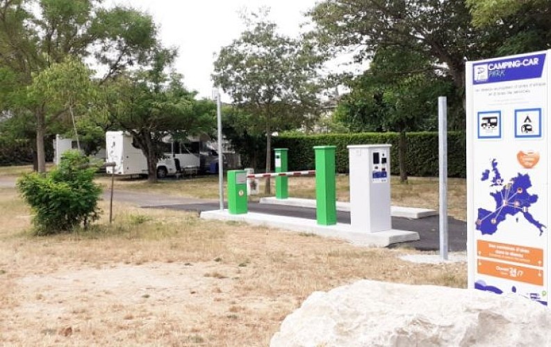 Camping de mon Village - Camping Car Park in Saint-Martin d'Ardèche