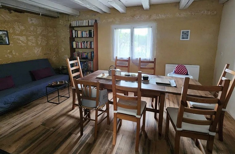 Les-CouzHotes-salle-a-manger-1-1024x768