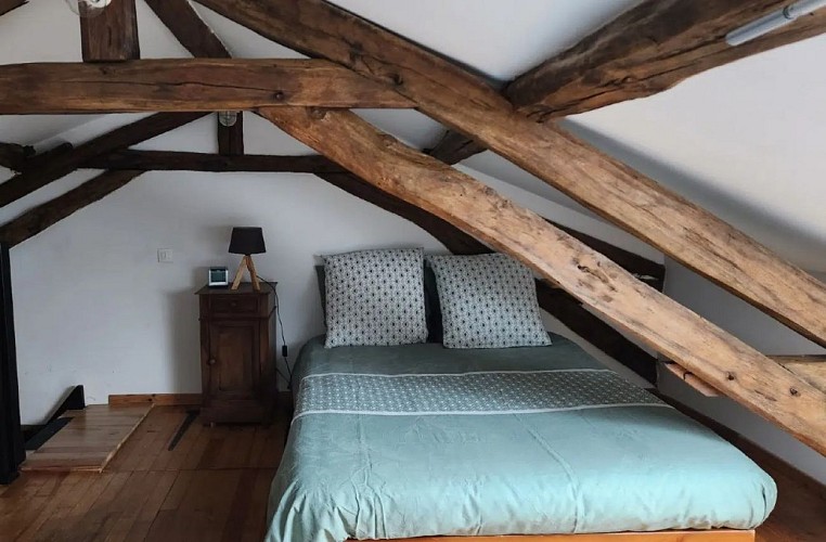 Les-CouzHotes-chambre-2-1-1-1536x865