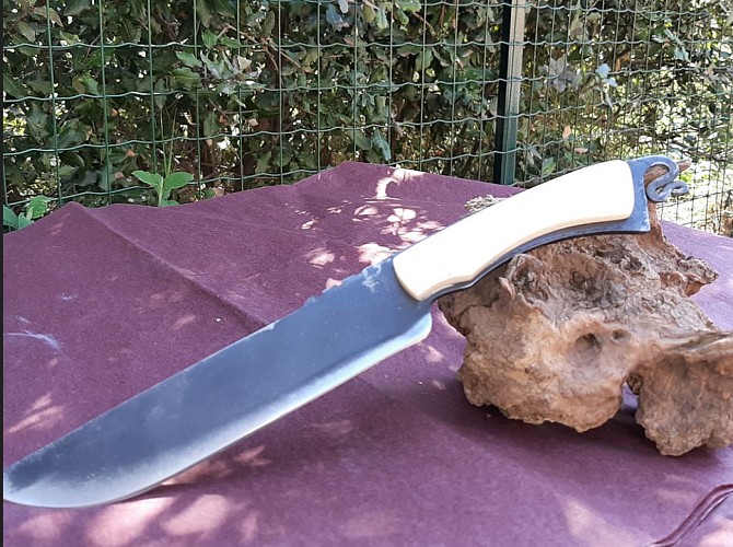 ARTcoutelleriedelagravona1