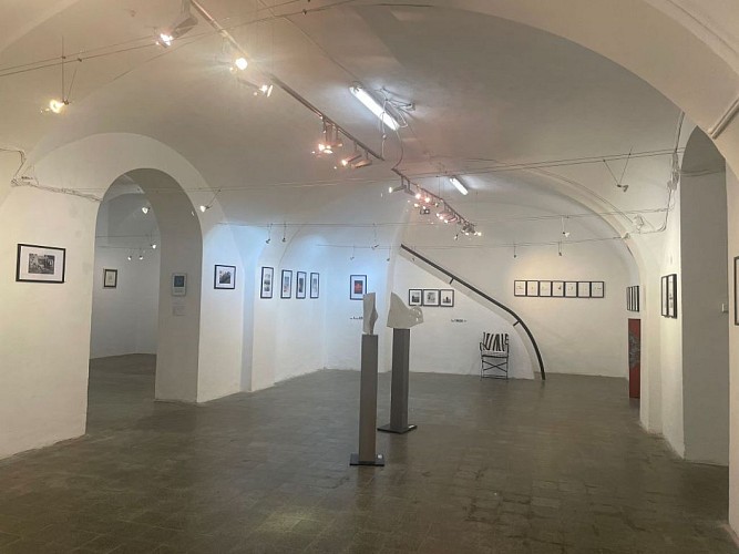 GALERIE NOIR ET BLANC