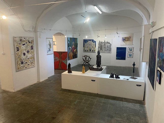 GALERIE NOIR ET BLANC