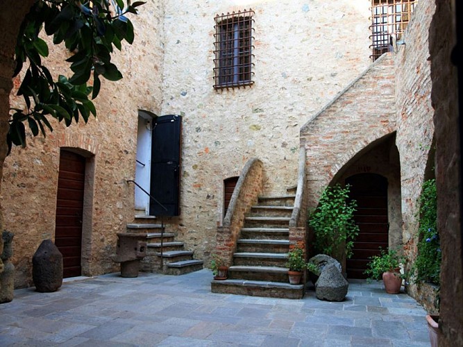 MUSEE-D-ARCHEOLOGIE-J.-CARCOPINO-D-ALERIA-1-2