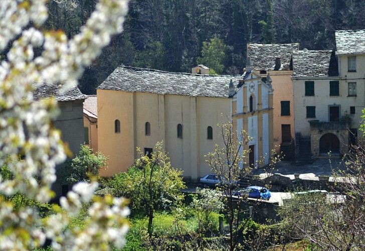 A  PORTA - LA  PORTA