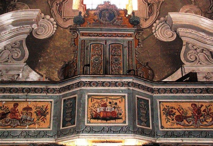 A  PORTA - LA  PORTA