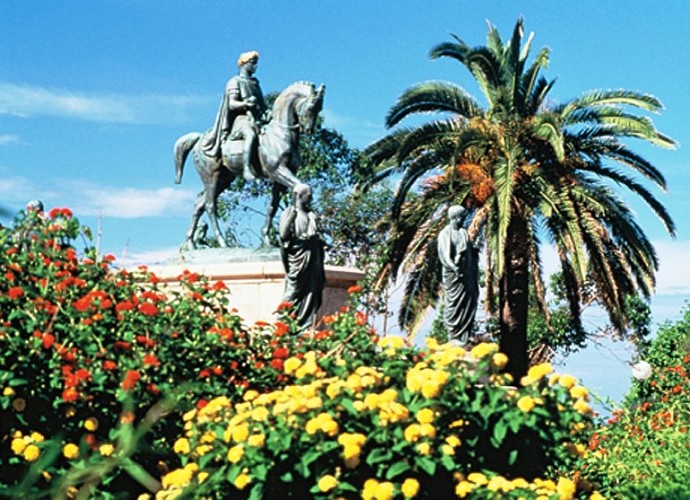 STATUE NAPOLÉON ET SES QUATRE FRÈRES_4_4