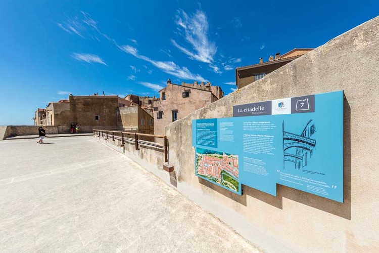 BASTION DE L'ETENDARD