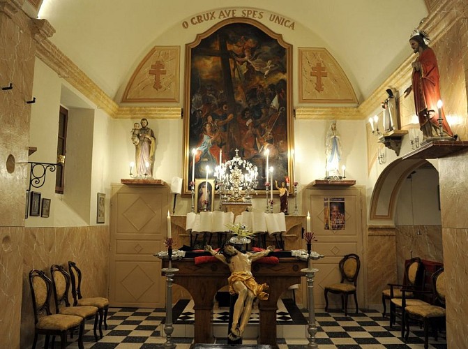 Eglise-Sainte-Croix-Bonifacio-Corse-du-Sud