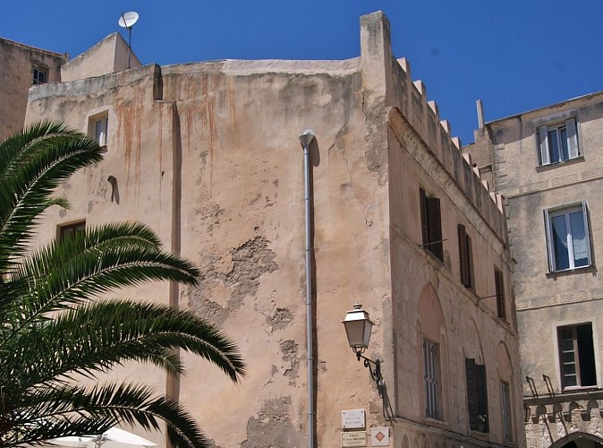 maison-des-podestats-2