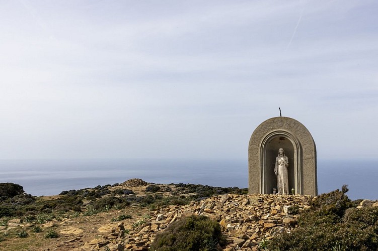 STATUE DE SAINTE DEVOTE