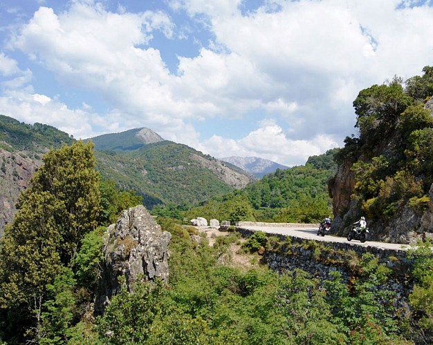 ROUTE-DE-LA-SPELUNCA-5