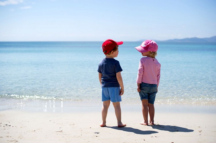 plage-balistra_enfants_bonifacio
