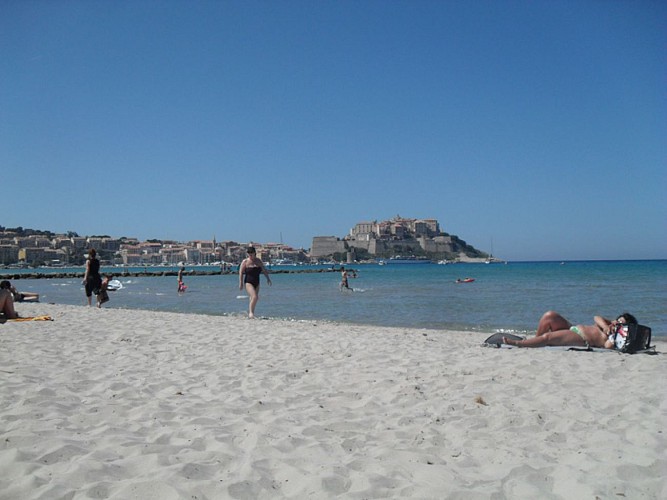 PLAGE DE CALVI
