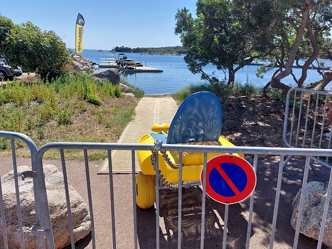 Plage du port de plaisance Pianottoli-Caldarello