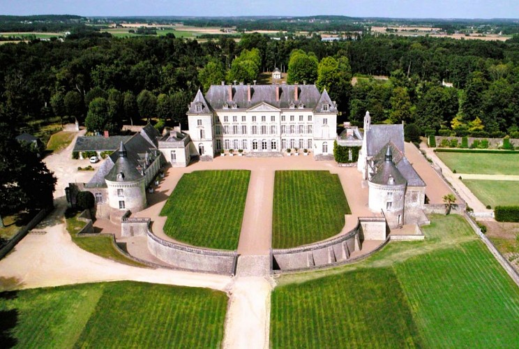 CHÂTEAU DE MONTGEOFFROY