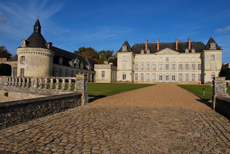 CHÂTEAU DE MONTGEOFFROY
