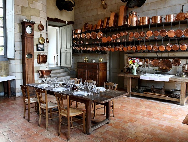 CHÂTEAU DE MONTGEOFFROY