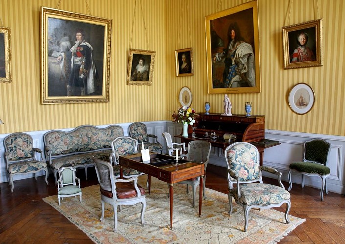 CHÂTEAU DE MONTGEOFFROY