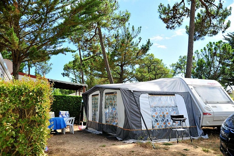 CAMPING LE CLOS DES PINS