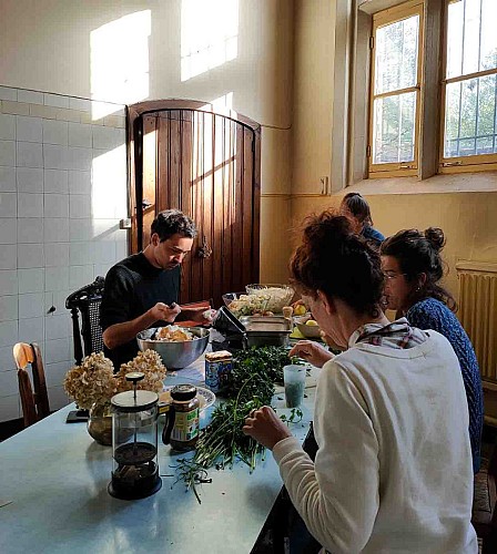 Auberge_repas ©Saisons Zéro (1)