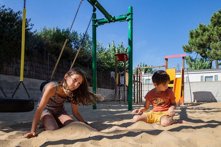 CAMPING USHUAIA VILLAGES LA CONGE