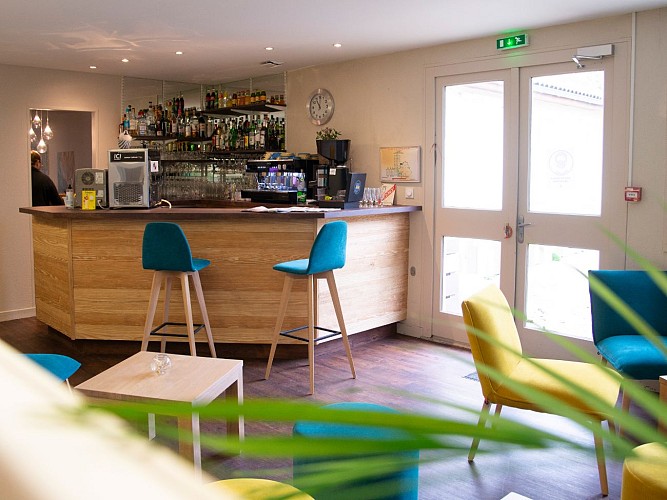 Hôtel-Restaurant Les Éléïs