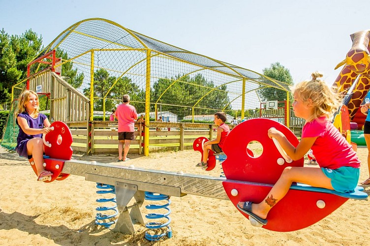 ALOA VACANCES CAMPING RIEZ A LA VIE