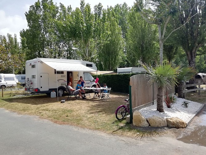 CAMPING DOMAINE DES SALINS