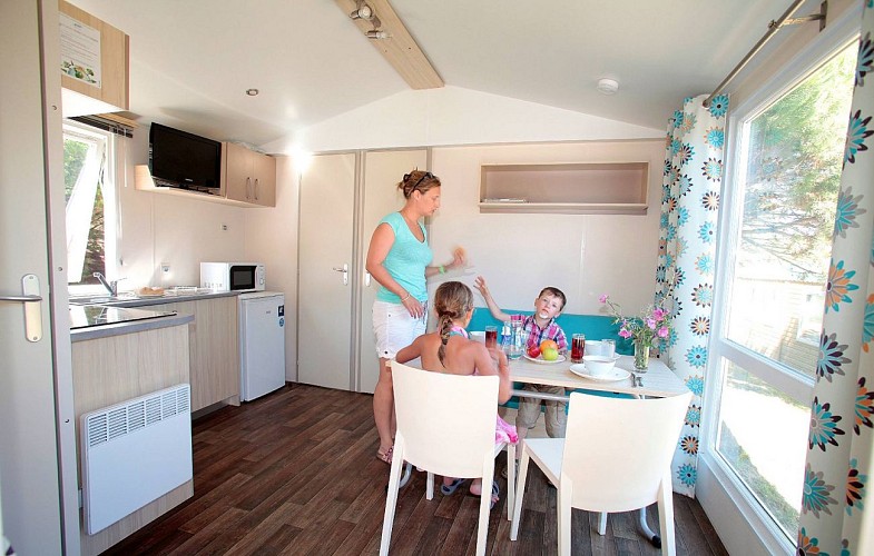 Flower Camping Demoiselles Plage