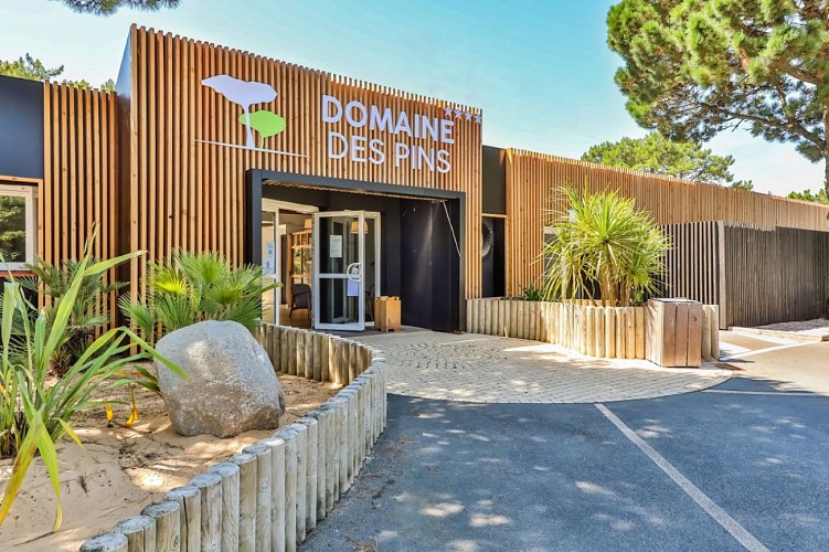 DOMAINE DES PINS