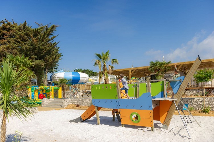 CAMPING CLICOCHIC LE BRANDAIS