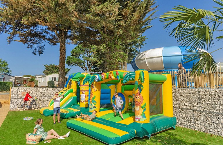 CAMPING CLICOCHIC LE BRANDAIS