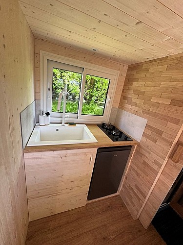 tiny house_l atelier des coteaux_hedebouville_cuisine