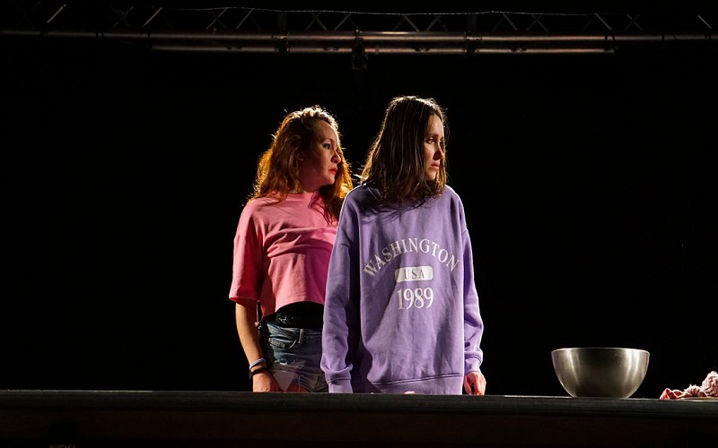 Spectacle "Tout tient encore debout"