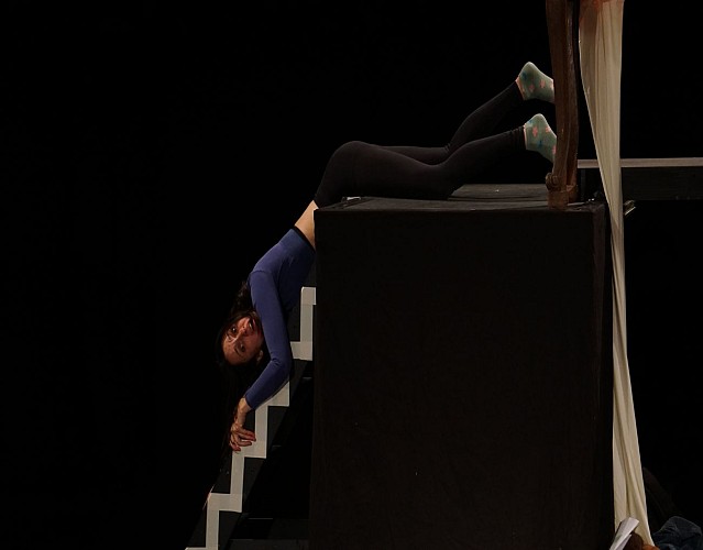 Spectacle "Tout tient encore debout"