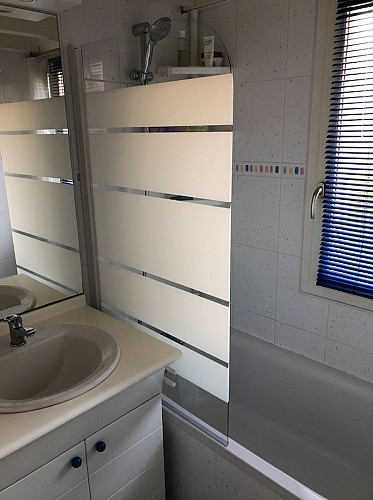 salle-de-bain-location-villa-cassiopée