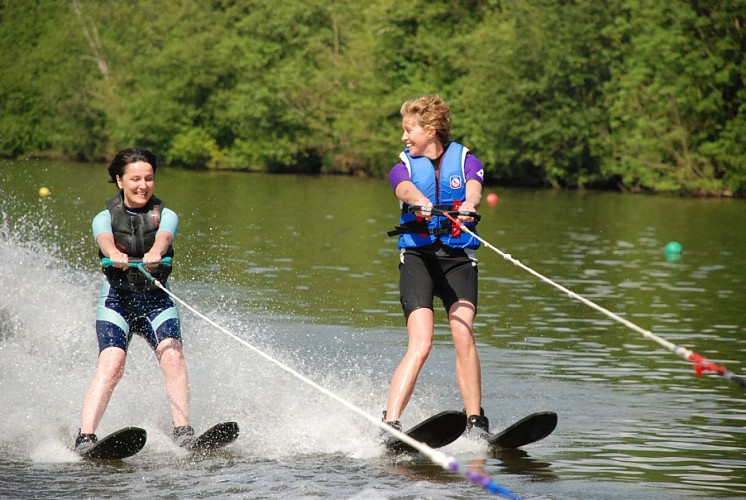 CLUB DE SKI NAUTIQUE